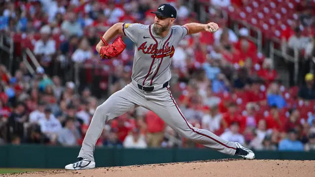 Video thumbnail for MLB MVP Talk: Chris Sale's Cy Young Case and Top Pitchers