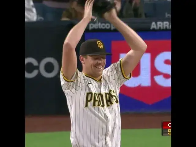 'Video thumbnail for Ramon Laureano INCREDIBLE HOME RUN ROBBERY!!! | 09/10/2025'