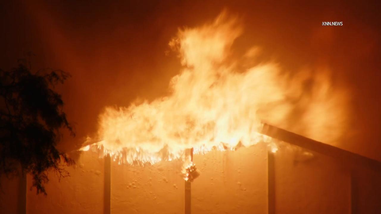 Video thumbnail for US, Dallas: Burleson Two Injured In House Fire.