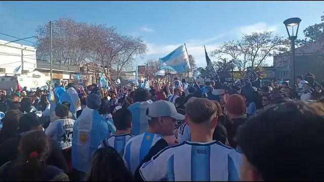 Video thumbnail for Argentina: Argentina's Dramatic Comeback Sparks Massive Street Celebrations In Buenos Aires Province.