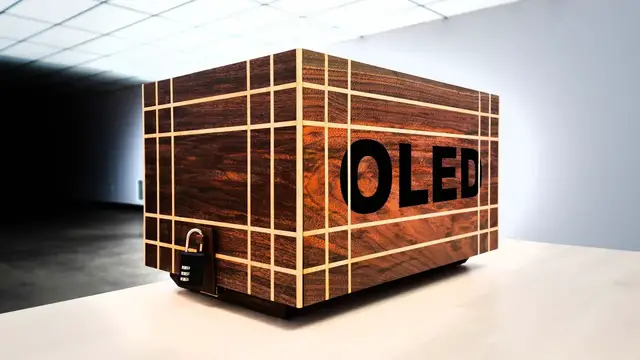 Video thumbnail for The Ultimate Lightweight Laptop...