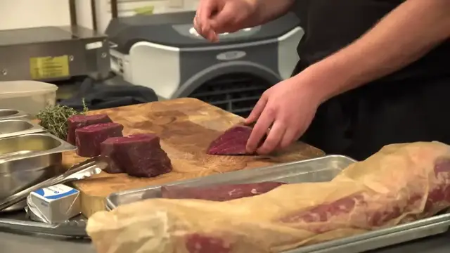 Video thumbnail for POV  Cooking Restaurant Quality Steaks (How To Make Them at Home)(720P HD)
