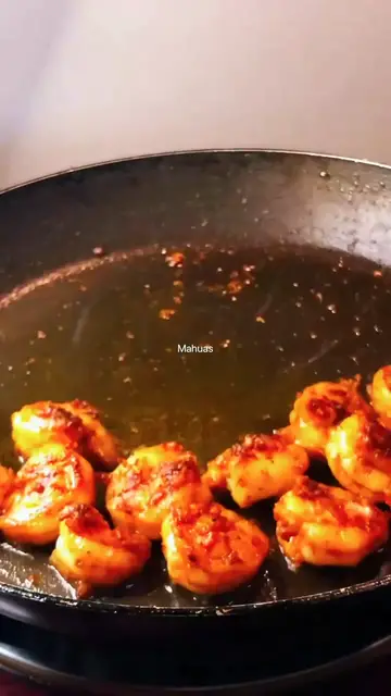 Video thumbnail for Butter garlic prawn recipe