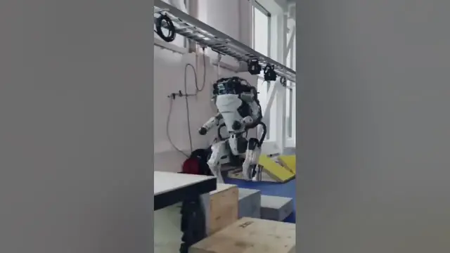 Video thumbnail for this #army robot is now ready for the #war... #like #subscribe #robots #world #technology