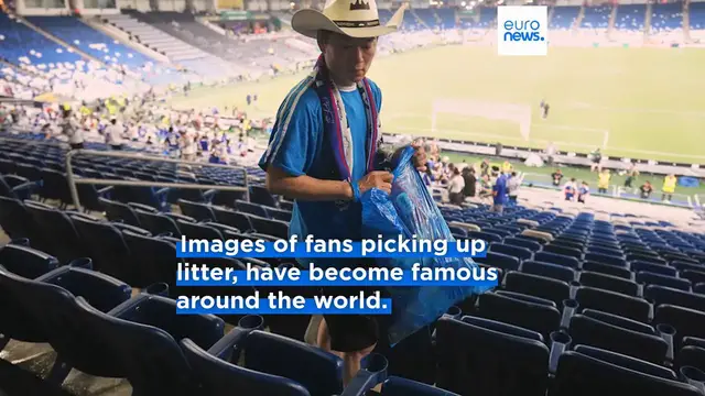Video thumbnail for Japan fans keep World Cup clean-up tradition alive