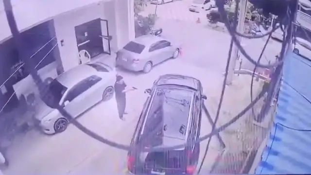 Video thumbnail for Former MP opens fire in Thailand’s second shooting within days