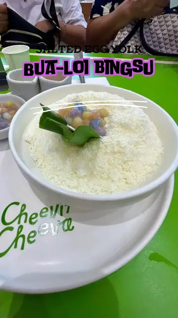 'Video thumbnail for Cheevit Cheeva in Bangkok, Thailand '