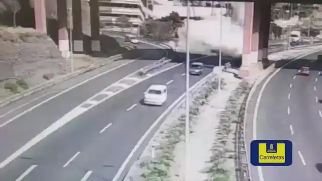 Video thumbnail for Lastwagen Unfall in Las Palmas (15.08.20)