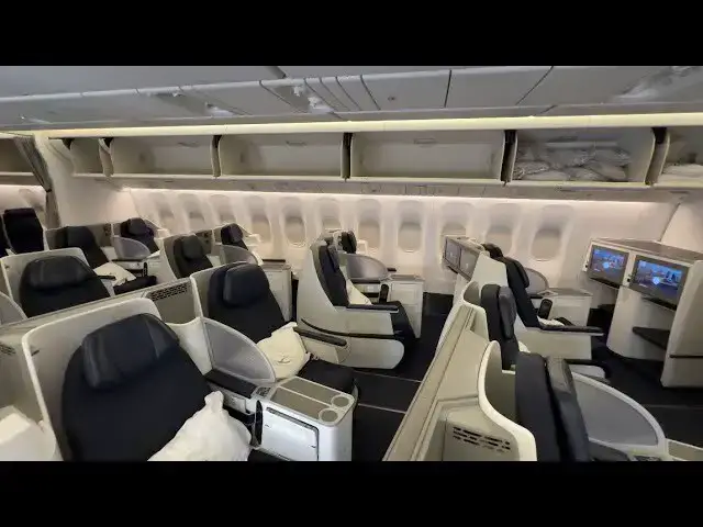 'Video thumbnail for Kuwait Airlines Business Class From New York City to Bangkok'