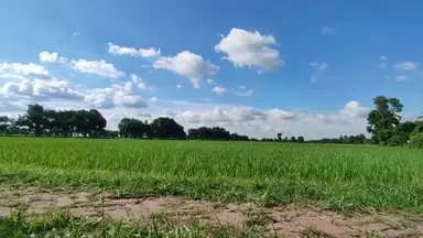 'Video thumbnail for Anyone who wants to get lost in this beautiful sky!'