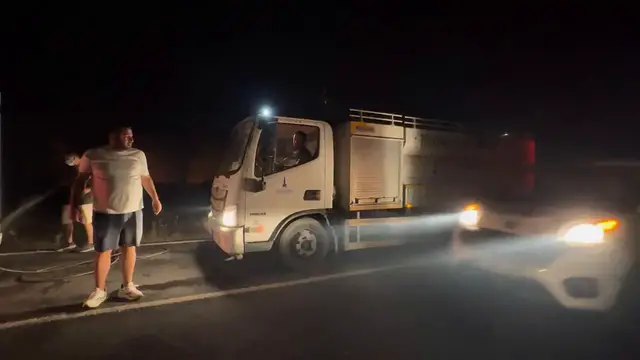 Video thumbnail for Türkiye: Wildfires Spread Across Turkey Izmir 77.
