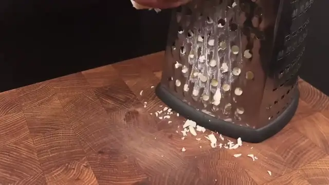 Video thumbnail for Ein wunderbares Rezept für Hackfleisch in einer cremigen Sauce. Schnell und lecker! (720p_25fps_H264-128kbit_AAC)