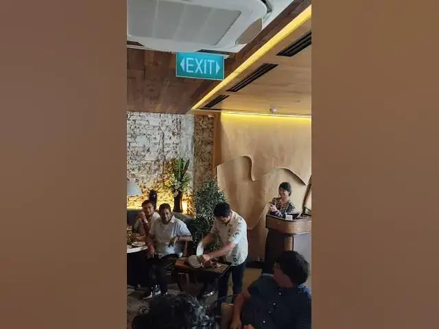 'Video thumbnail for The Sold-Out Spanish Brunch That Turned into a Dance Party 🇪🇸🔥Olivia Restaurant & Lounge Singapore'