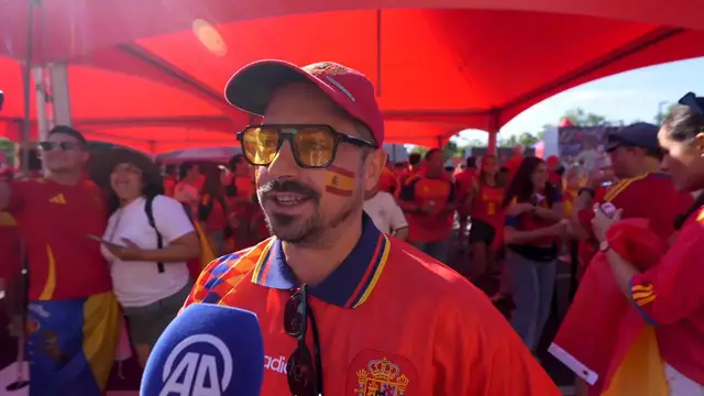 Video thumbnail for US: Soaring World Cup ticket, travel, hotel costs leave fans priced out.