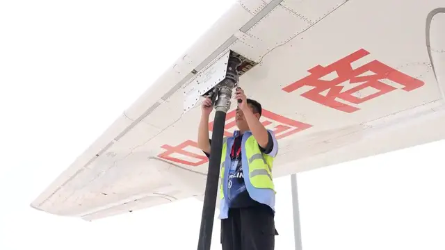 Video thumbnail for China: China's sustainable aviation fuel exports surge in 2026.