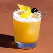 Video thumbnail for Amaretto Sour Drink Recipe