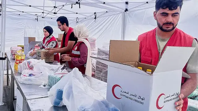 'Video thumbnail for World Humanitarian Day: UN chief António Guterres urges governments to protect aid workers'