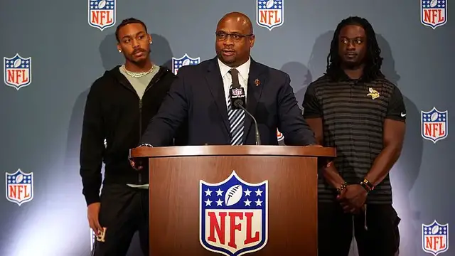 Video thumbnail for NFL approves participation of players in flag football for 2028 Olympics