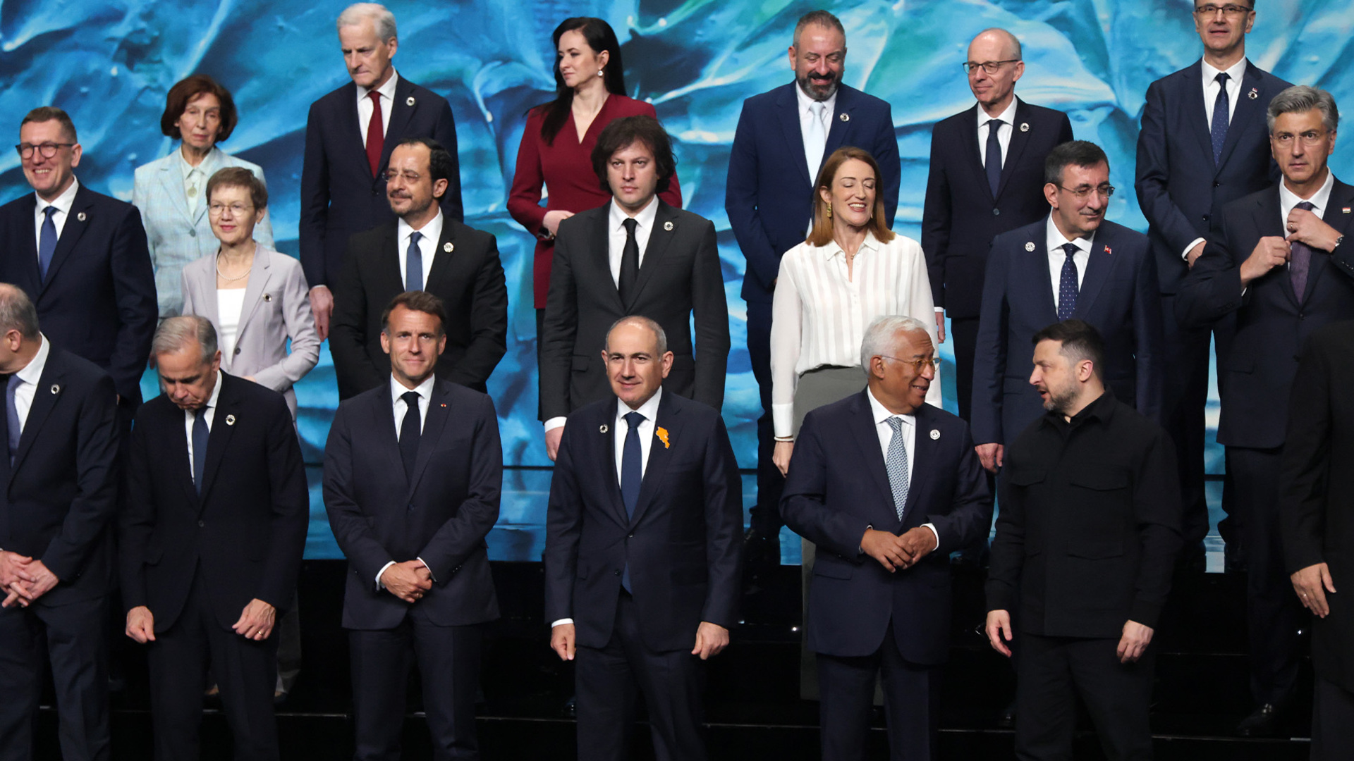 Video thumbnail for Armenia hosts major EU summits in pivot away from Russia