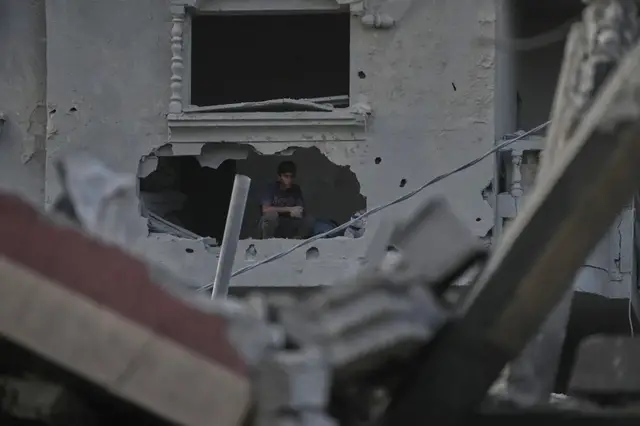 Video thumbnail for Israeli air strike in Gaza: Attack targets vehicle injuring several people