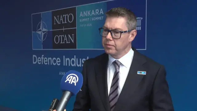 Video thumbnail for Türkiye: Australian defense industry minister evaluates bilateral ties with Türkiye at NATO defense forum.