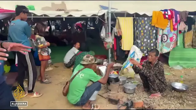 Video thumbnail for Thailand-Cambodia border dispute: Fighting has displaced around one million people