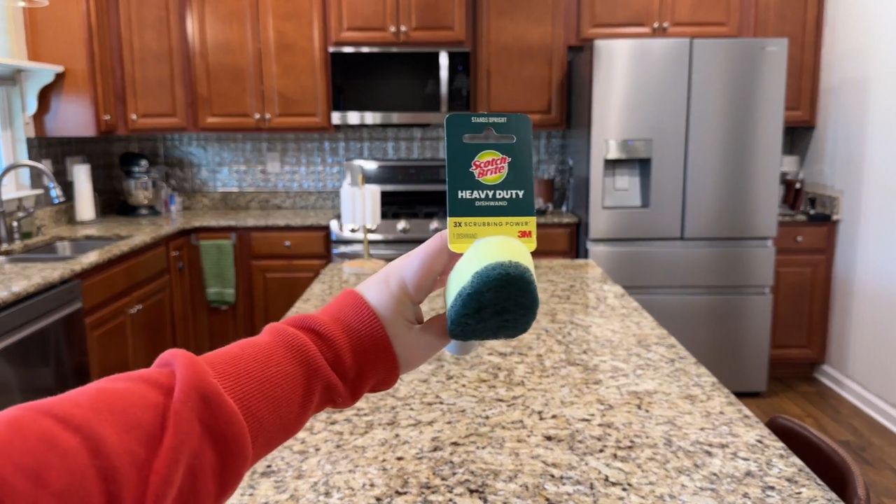 Video thumbnail for The surprising secret to making your home smell AMAZING