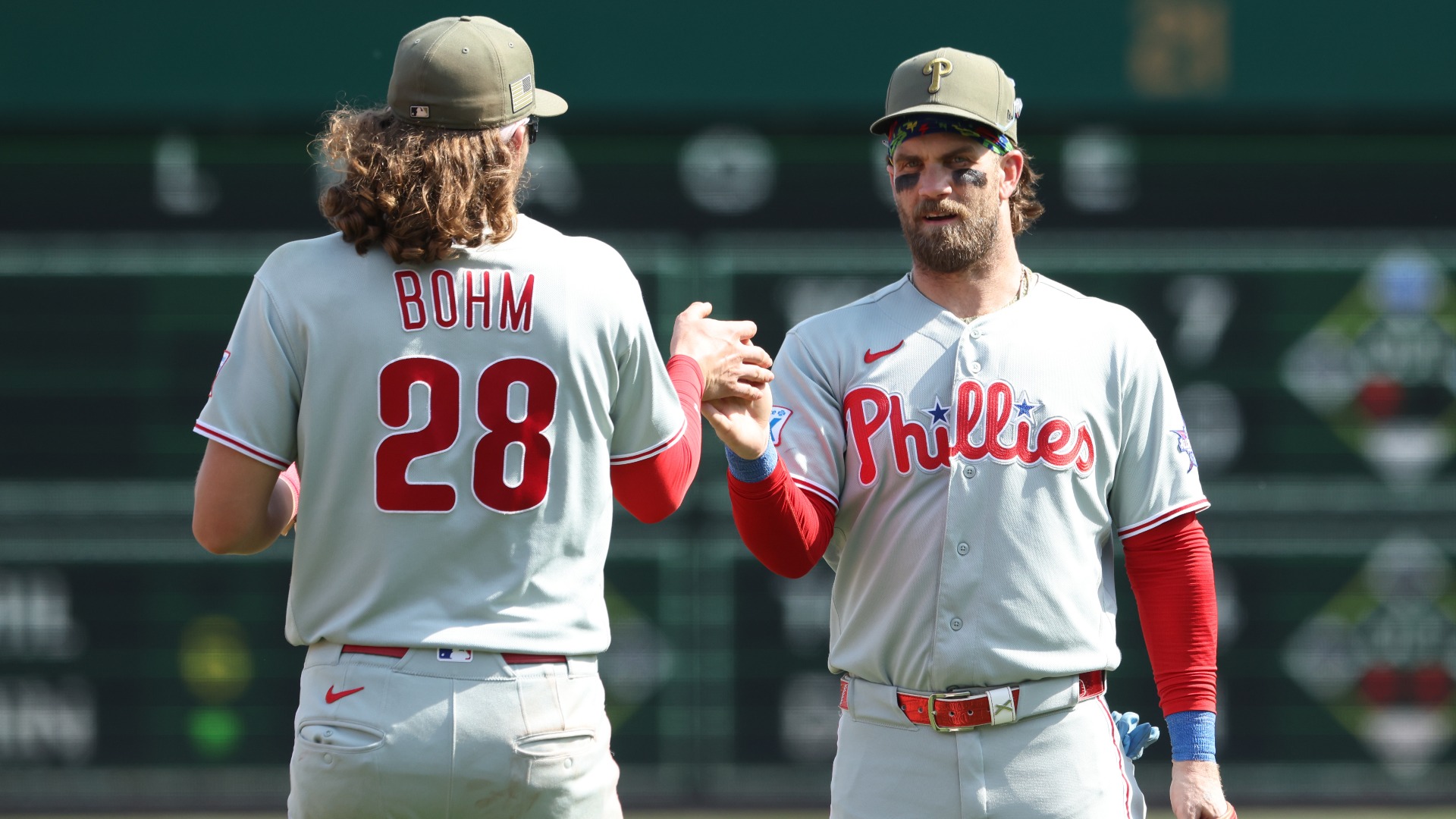 Video thumbnail for MLB Matchup Previews: Reds vs. Phillies & Blue Jays vs. Yankees