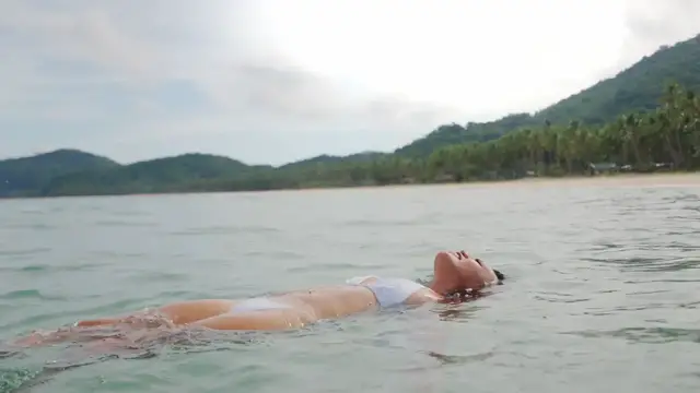 Video thumbnail for Sunrise In Paradise