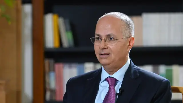 Video thumbnail for China: Nobel laureate anticipates fruitful outcomes at upcoming AI conference in Shanghai.