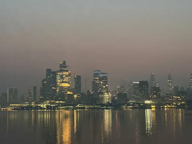 Video thumbnail for Wildfire smoke chokes New Jersey air for another day