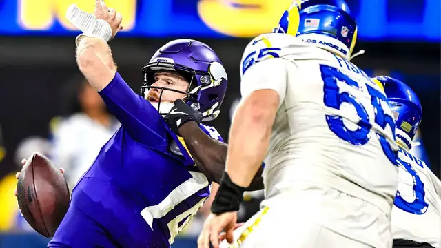 Video thumbnail for NFL Plays That Left Fans Speechless