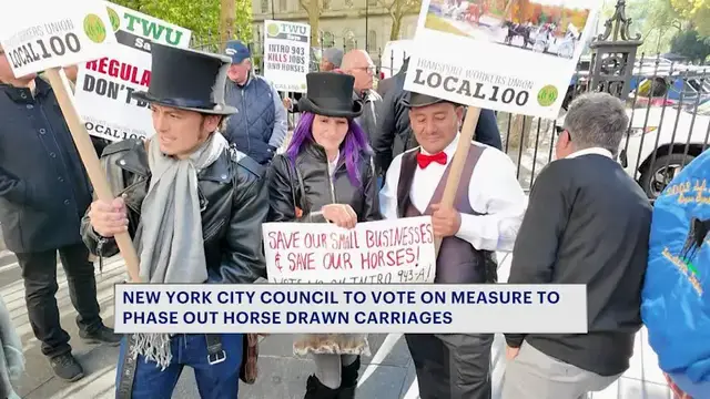 Video thumbnail for Workers rally ahead of vote to phase out horse drawn carriages in NYC