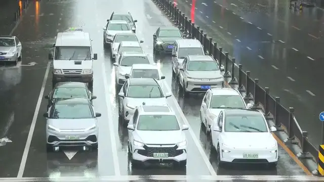 Video thumbnail for China: Typhoon Bavi brings heavy rain, flood alerts to China's Shenyang.