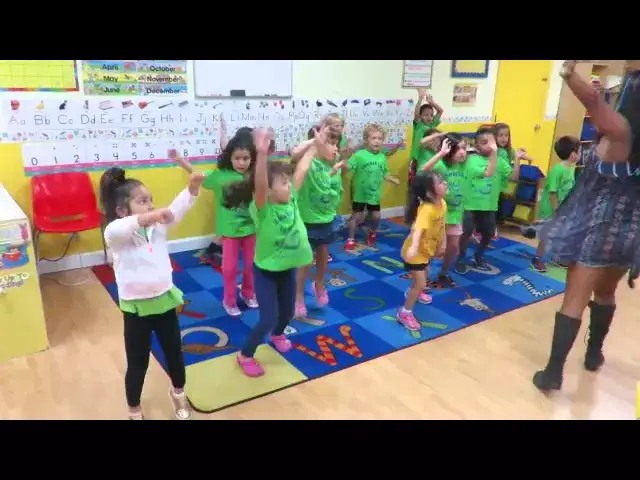 Video thumbnail for SHAKE IT OFF AND JAI HO BY MyBollywoodStudio.com and JAIHOFIT