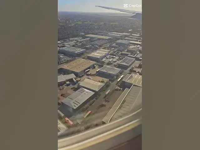 Video thumbnail for Landing at Heathrow airport #London #Heathrow #landingplane #londonwithkasia