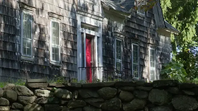 Video thumbnail for Setauket man says town is evicting him from home despite agreement tied to historic Roe Tavern
