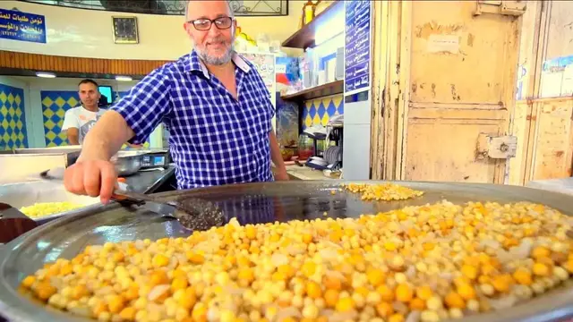 'Video thumbnail for LEBANESE STREET FOOD : The Complete Street Food tour of TRIPOLI, LEBANON!'