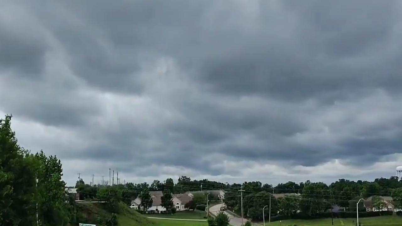 Video thumbnail for Storm Clouds Roll Over Nicholasville, KY