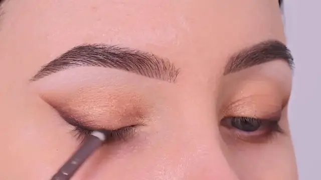 'Video thumbnail for Soft Everyday Foxy Eye Makeup Tutorial'