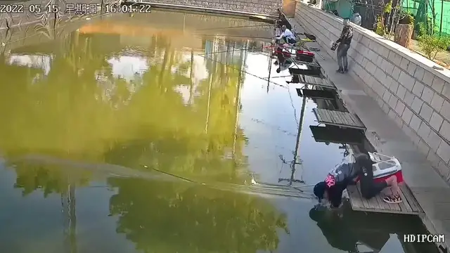 Video thumbnail for Fisherman Loses Balance and Falls into Water in Shandong