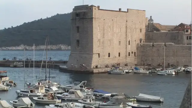 'Video thumbnail for Dubrovnik , an ancient Mediterranean costal city in Croatia'