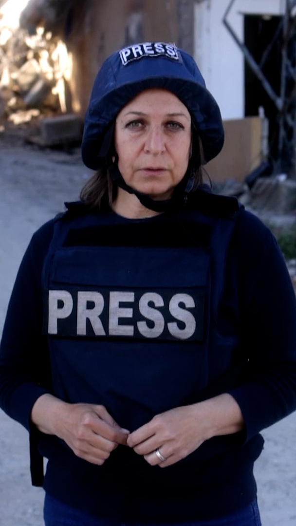 Video thumbnail for Israeli forces levelling Lebanese villages behind ‘yellow line’