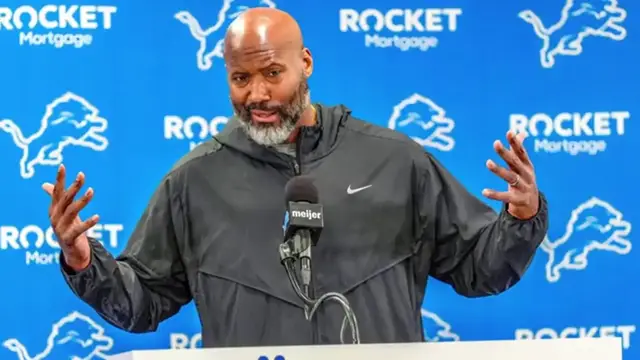 'Video thumbnail for Za'Darius Smith Wants To RETURN To The Lions, But There's A Holdup...'