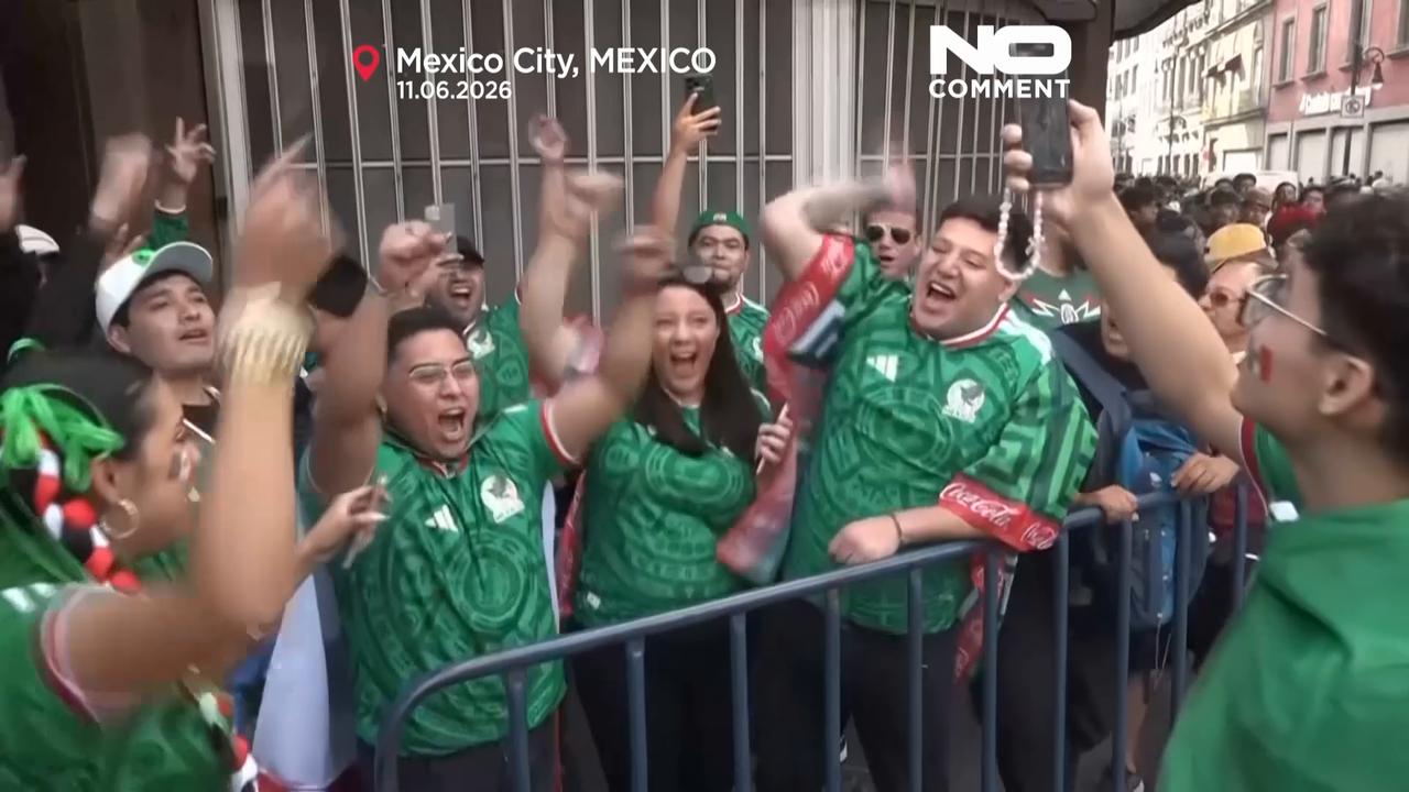Video thumbnail for Fans descend on Mexico City Stadium ahead of World Cup kickoff