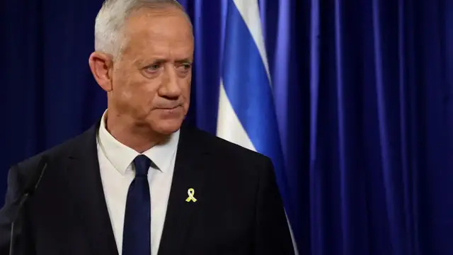 'Video thumbnail for Netanyahu rival Benny Gantz offers political truce to help secure Gaza hostage deal'