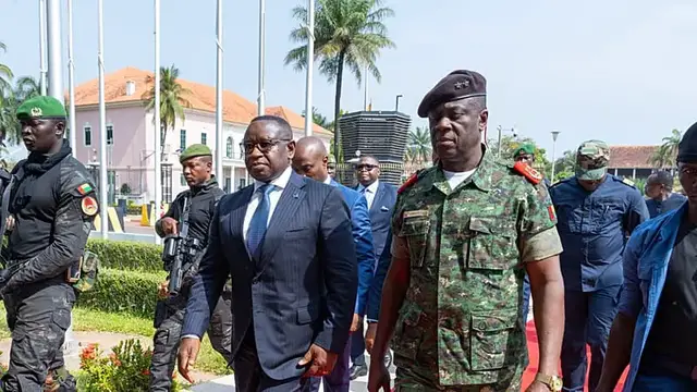 Video thumbnail for ECOWAS delegation in Guinea-Bissau for talks with coup leaders