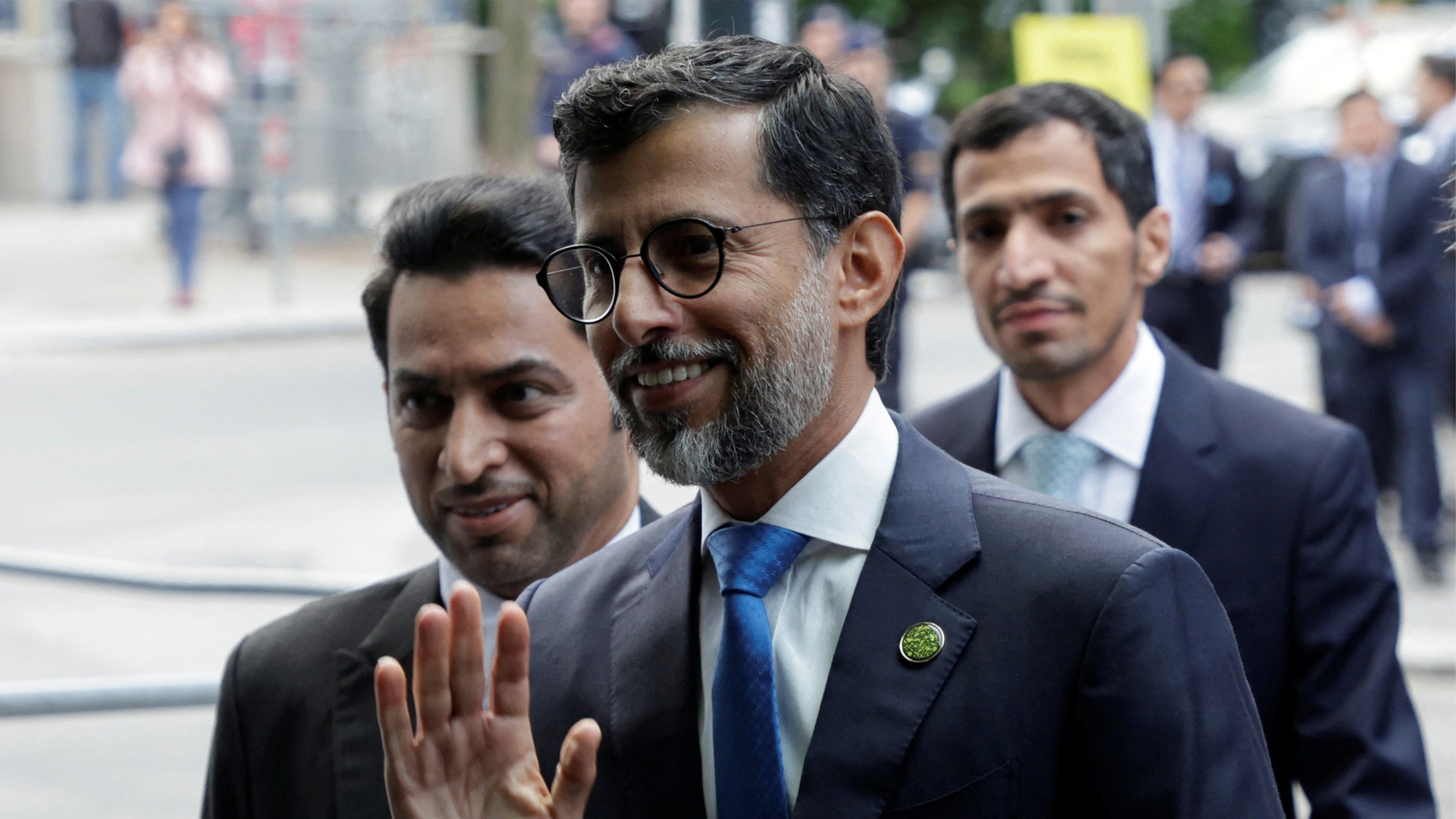 Video thumbnail for UAE leaves OPEC in blow to oil cartel amid war on Iran