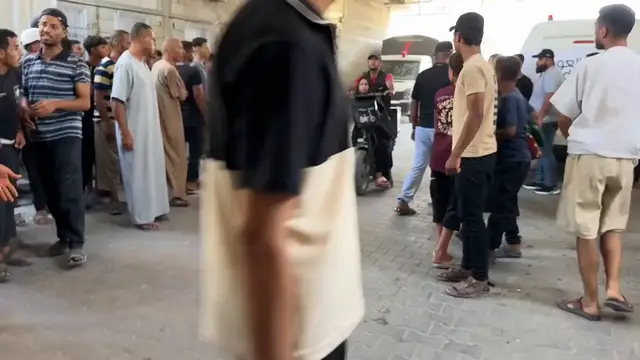 Video thumbnail for Israeli strikes kill 5 Palestinians in Gaza despite ceasefire.