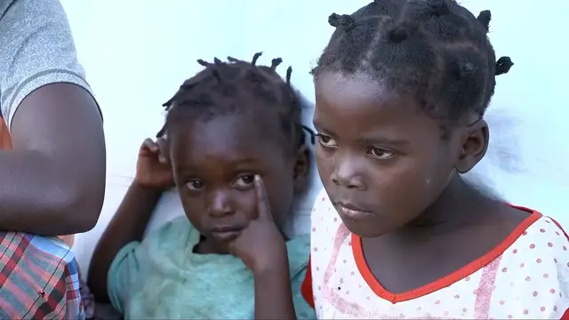 'Video thumbnail for Northern Mozambique violence: Camps struggle with influx of traumatised children'